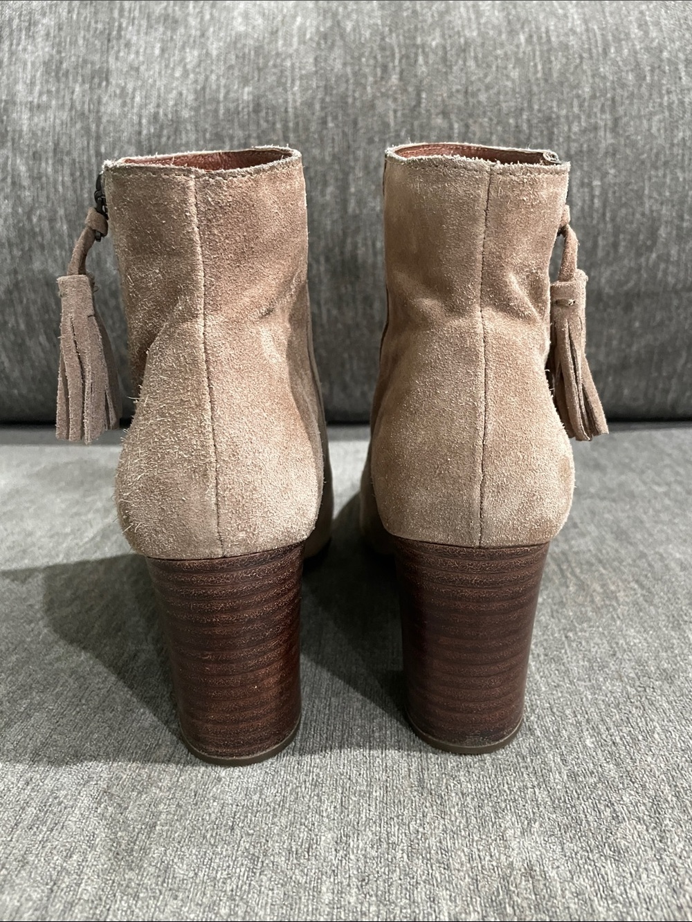 Born Bootie Tassel Taupe Suede Leather Boots Size 8.5 - Picture 5 of 14